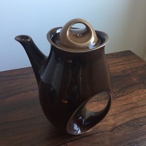 Holkham Pottery (England) owl eye coffee /teapot